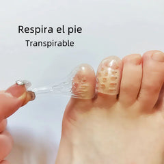 Transparent toe protectors with text 'Respira el pie Transpirable' on a light background