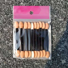 Dual-Ended Eyeshadow Applicator