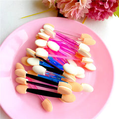 Dual-Ended Eyeshadow Applicator